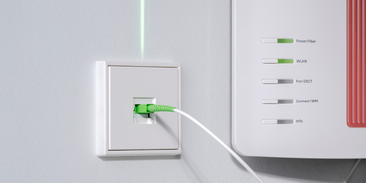 Die neuen Glasfaser-Anschlussdosen bei Dendl Elektro GbR in München